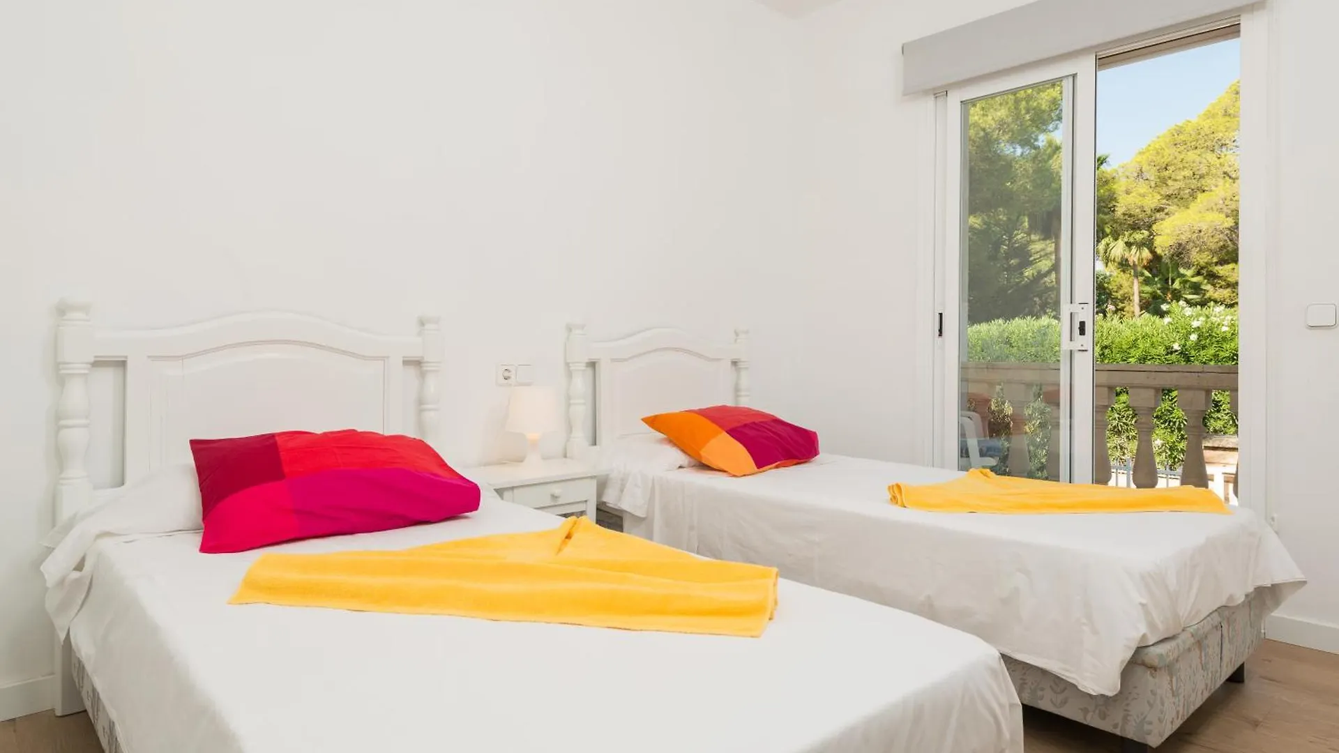 Apartment Apartamento Vacacional En La Playa De Alcudia Port de Alcudia  Spain